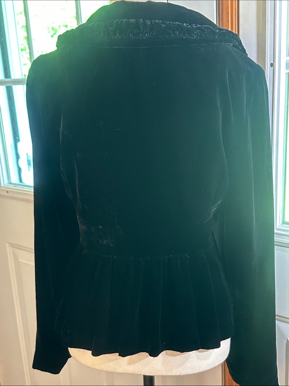 Nanette Lepore Silk-Blend Black Velvet Ruffle-Collar Blazer - Picture 2 of 11